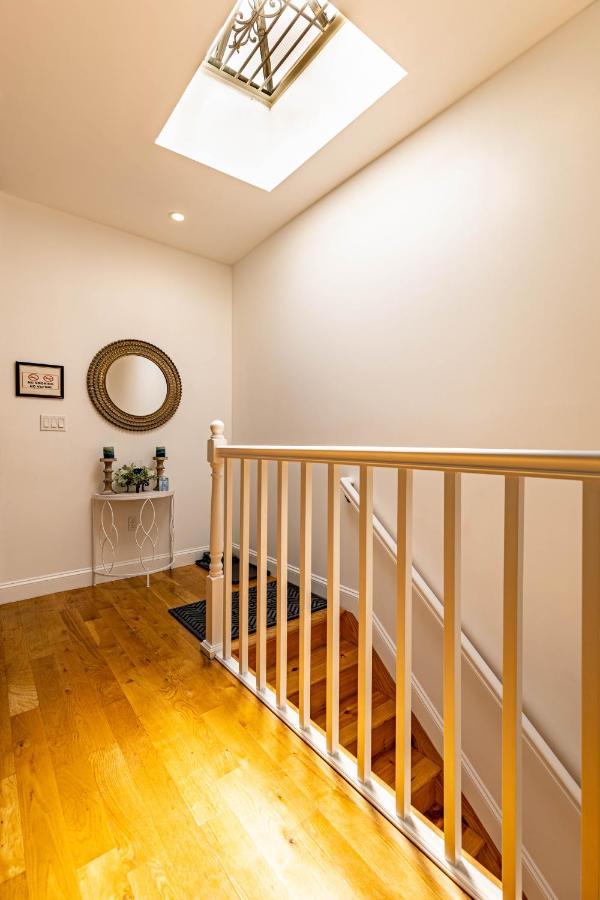 Top Floor With Skylight Brooklyn New York Exterior photo
